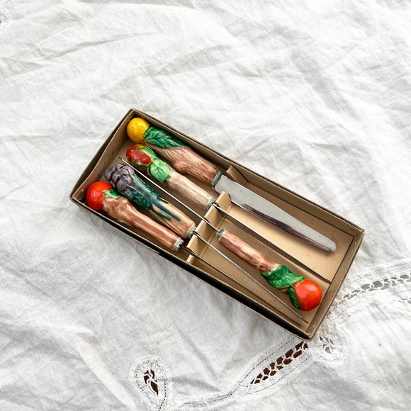 Vintage ceramic fruit and cheese knives Set of 5 Made in Japan - Picture 1 of 10
